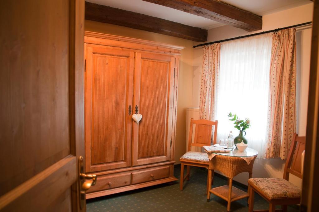 Hotel Schuberths Am Markt Buttenheim Luaran gambar